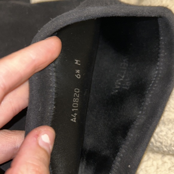 $100 ven need to sell ASAP ven Stuart Weitzman over the knee boots - Picture 5 of 7